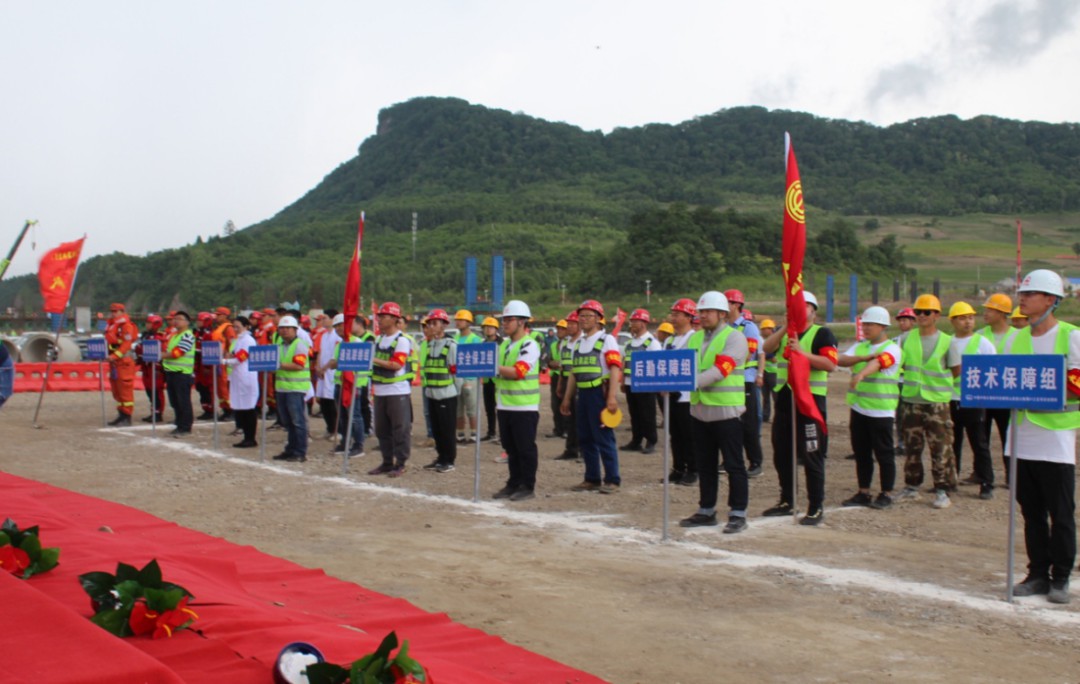 金泉监理公司:联合开展防洪防汛应急救援演练2.jpg 金泉监理公司:联合开展防洪防汛应急救援演练2.jpg