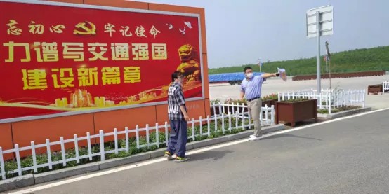 经营开发公司：冲锋一线显本色 危急关头勇担当2.jpg