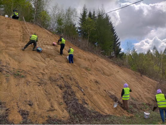 吉林分公司:有序开展养护维修工程1.png 吉林分公司:有序开展养护维修工程1.png