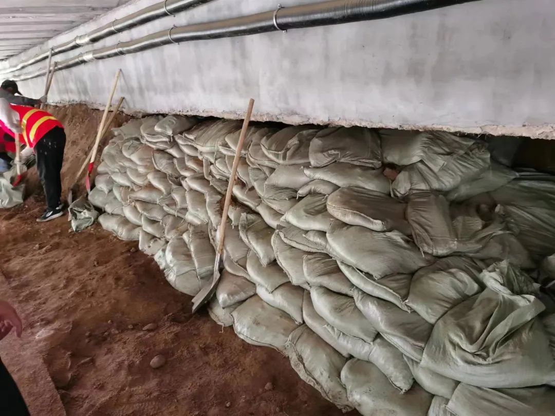 长春分公司:筑牢防汛安全屏障 打好应急反应主动仗2.jpg 长春分公司:筑牢防汛安全屏障 打好应急反应主动仗2.jpg